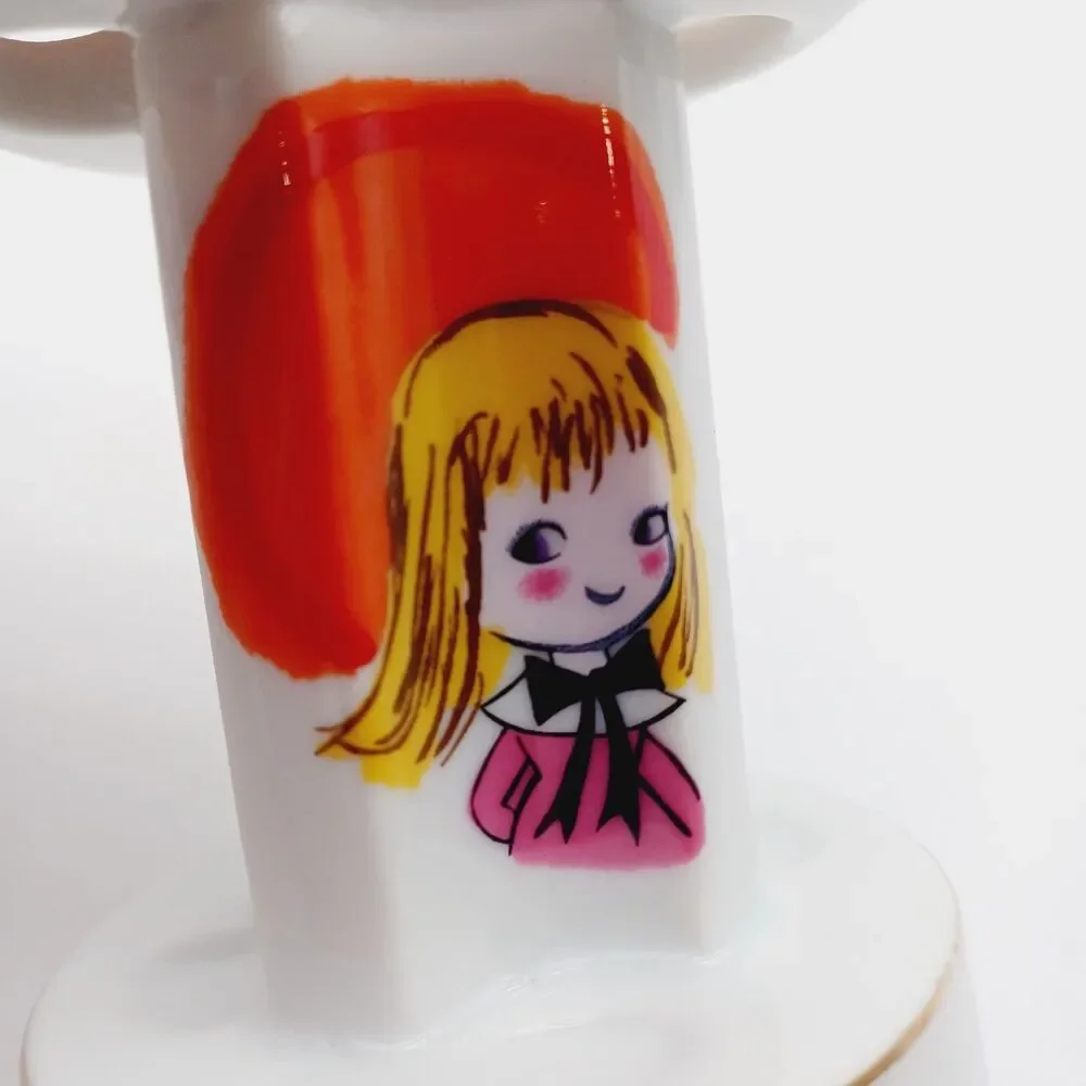 Mod Toothbrush Holder Kitschy Girl 4 Hole Vintage white Gold Tone Trim